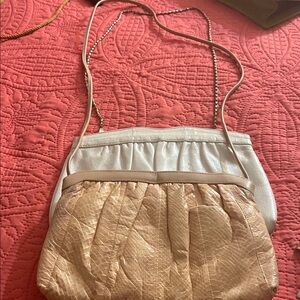 Two bags white and pink.  Great for any occasion easy open and close